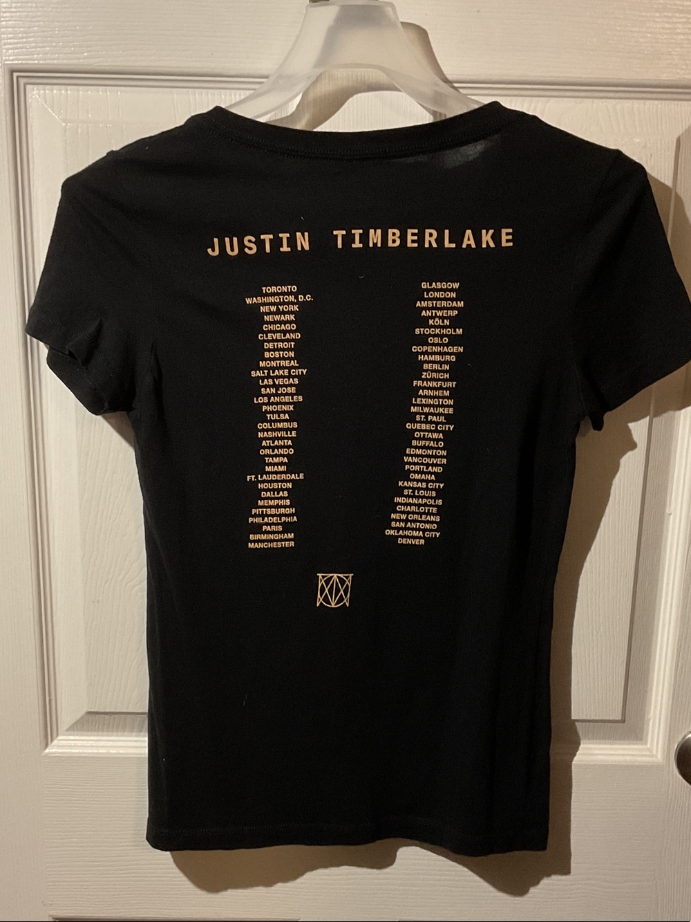 Justin Timberlake 'The Man of the Woods' Official V‑Neck Tour T‑Shirt - Picture 2 of 2
